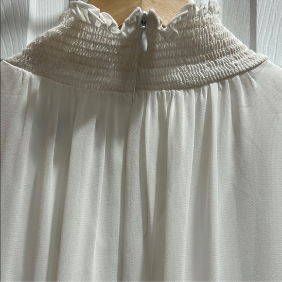 Alex Marie Textured Cream Top - Picture 7 of 9